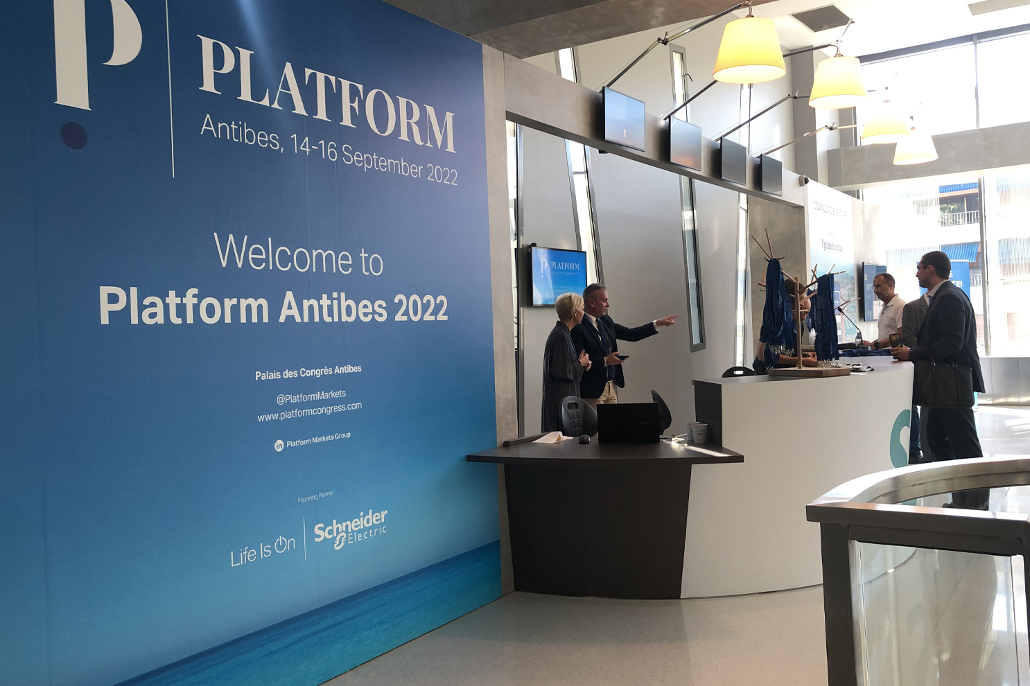 Platform Antibes